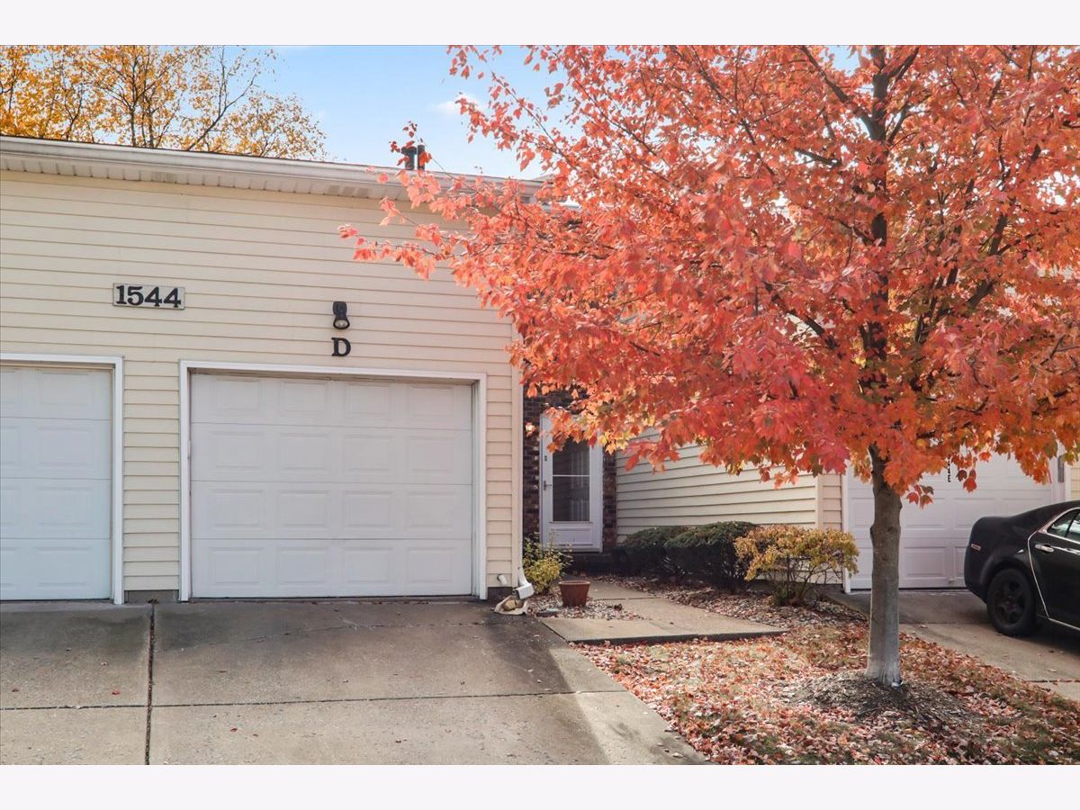 Condos & Townhomes Sold Landmark Normal Illinois, 1544 Hunt