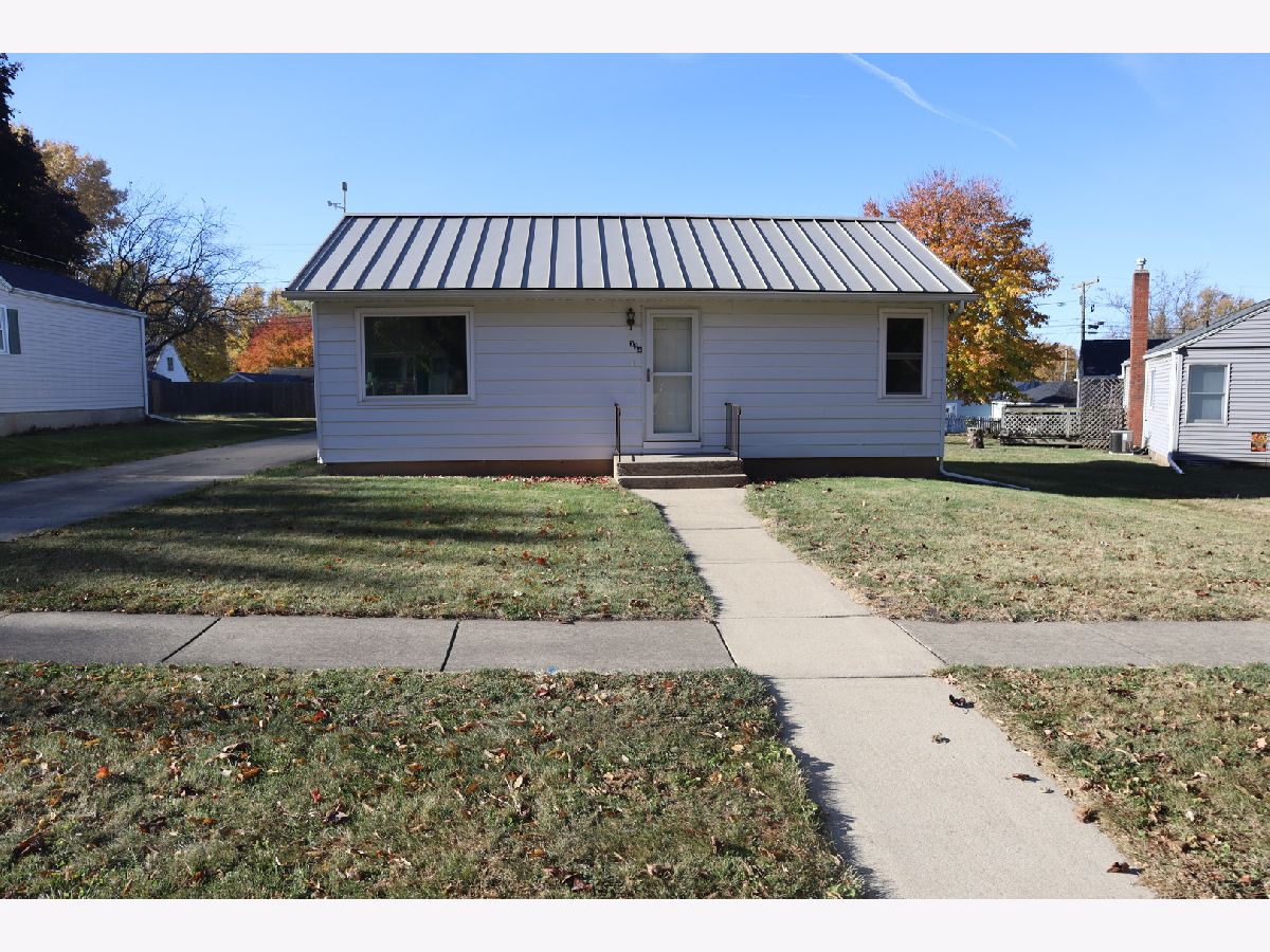  Sold Walnut Illinois, 304 Meltzer