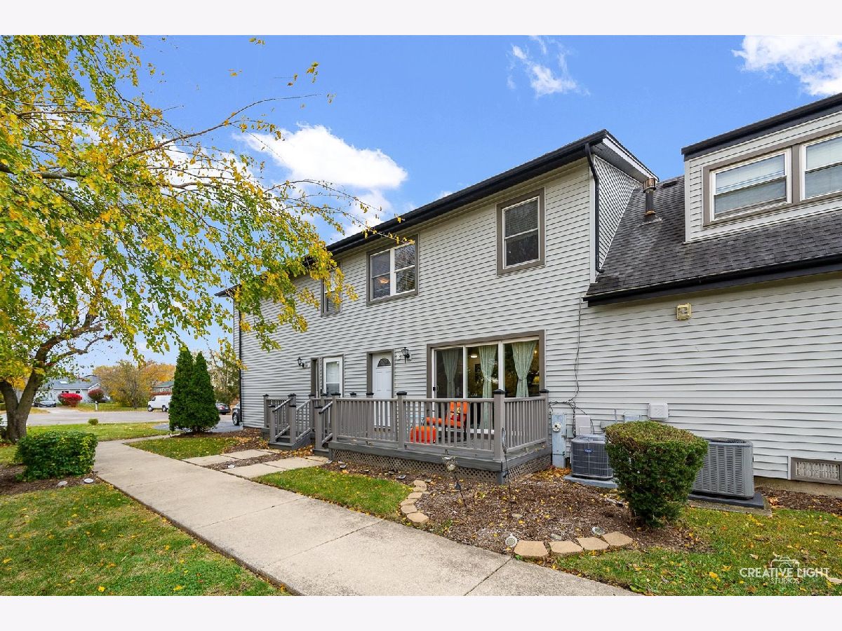 Homes & Townhomes & Condos Sold Fox Croft Aurora Illinois, 1320 Ironwood