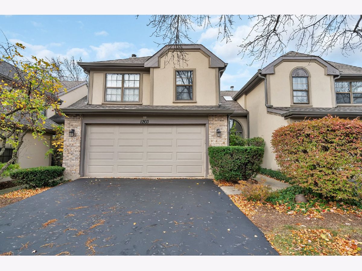 Townhomes Sold Hobson Oaks Naperville Illinois, 1203 Hobson Oaks