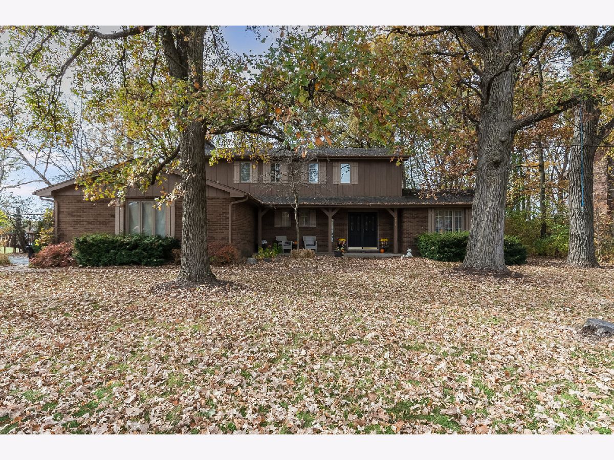 Homes Sold Oak Valley Homer Glen Illinois, 16026 Oak Valley