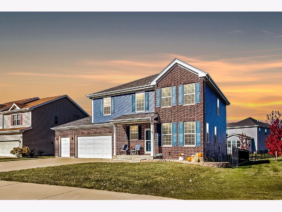 Homes & Townhomes Sold Coves Algonquin Illinois, 3790 Reserve