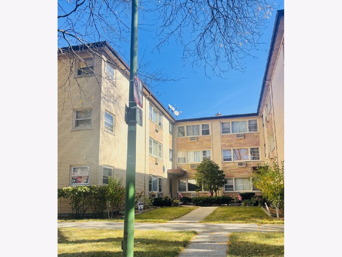 Condos & Townhomes & Homes Sold Jefferson Court Townhomes Chicago Illinois, 4775 Linder