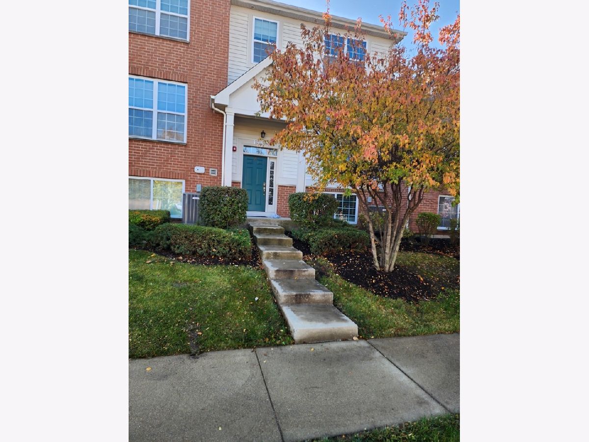 Townhomes & Condos Rented Bridgeview Place Bridgeview Illinois, 7523 Claridge
