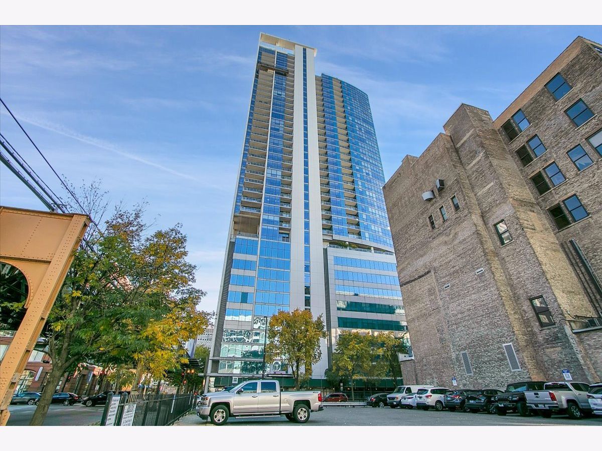 Condominiums Sold Silver Tower Chicago Illinois, 303 Ohio