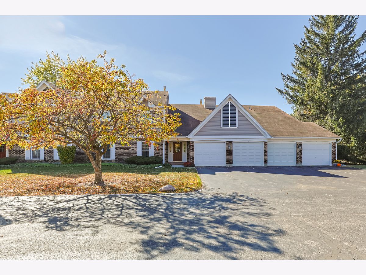 Condominiums Sold Chasefield Crossing Crystal Lake Illinois, 857 Chasefield
