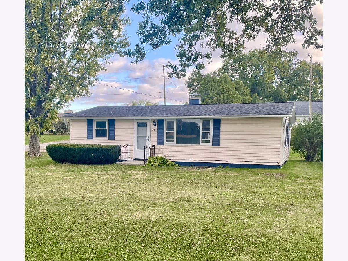  Rented Spring Valley Illinois, 201 7th