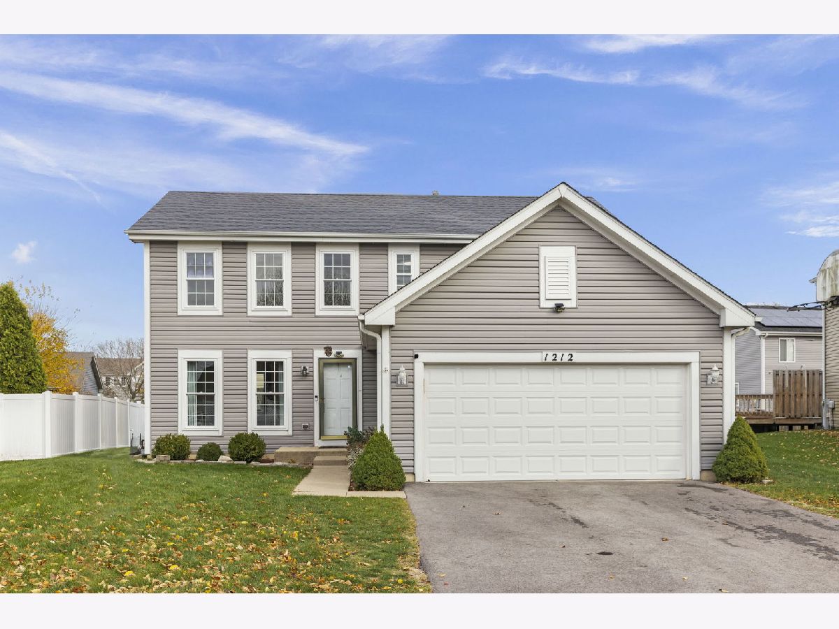 Homes Sold Lakewood Crossing Naperville Illinois, 1212 Samuel