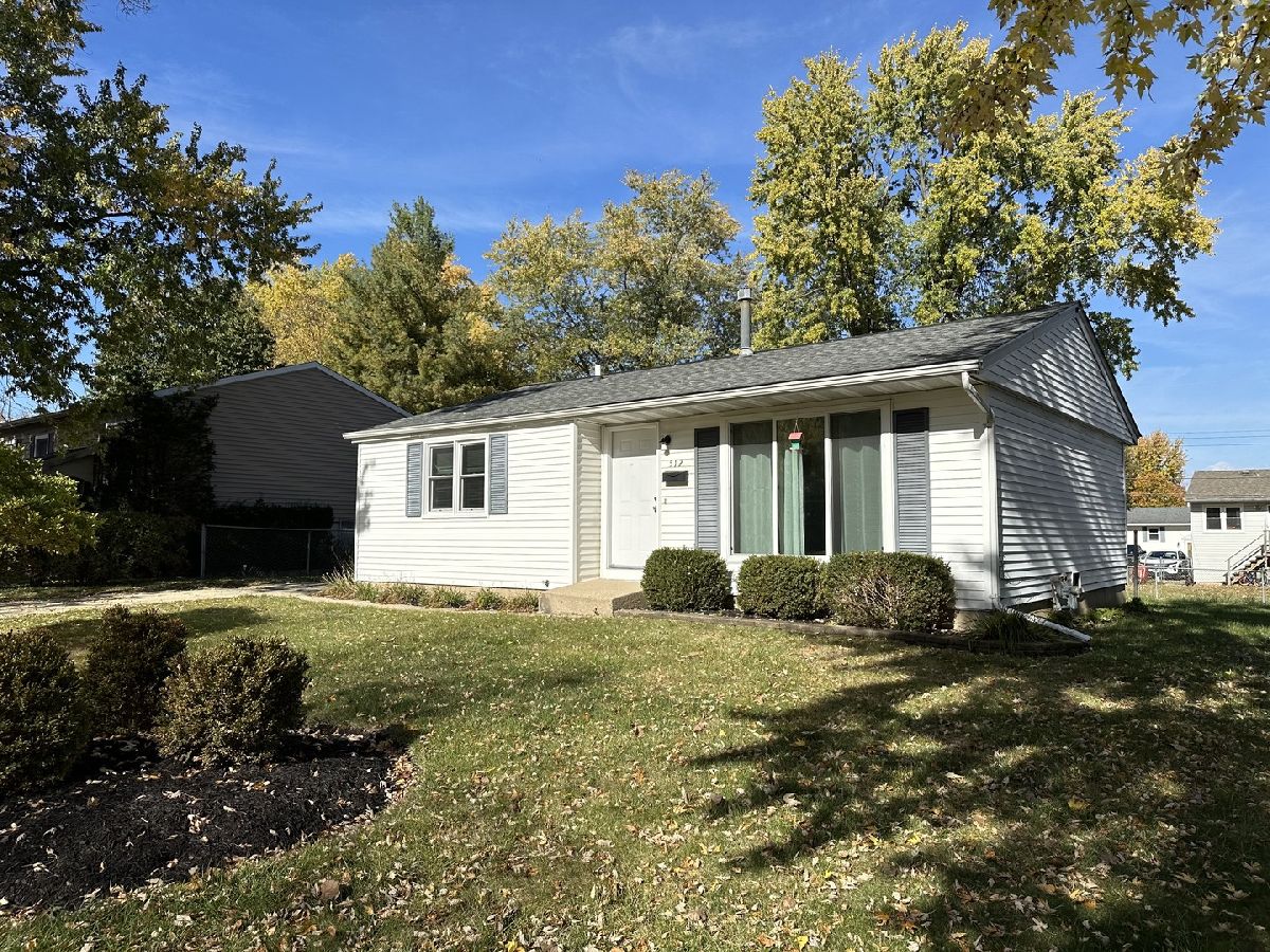 Homes Sold Lincolnwood Manor Carpentersville Illinois, 512 Gentle Breeze