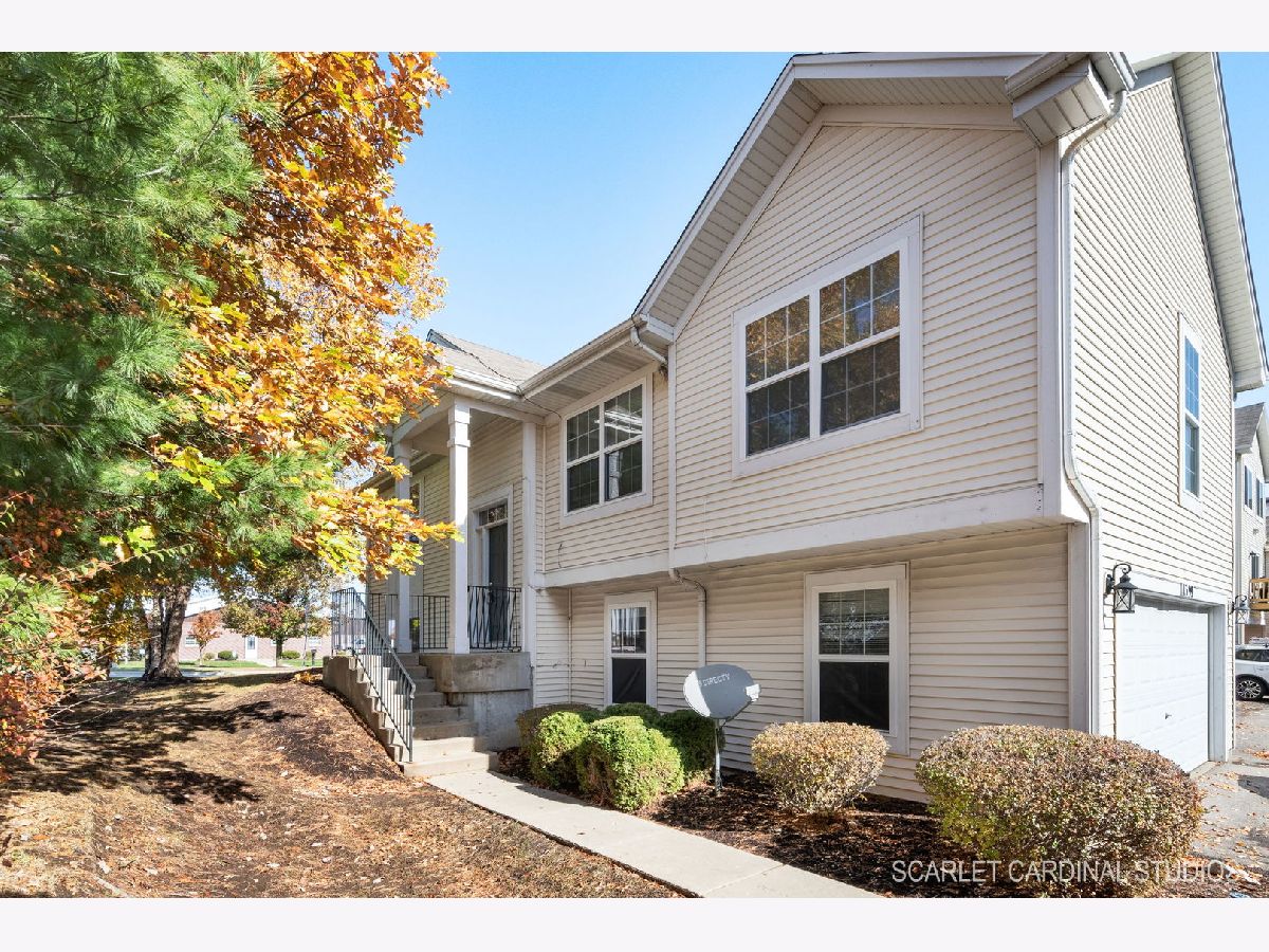 Townhomes Rented Timber Glenn Yorkville Illinois, 1399 Carolyn