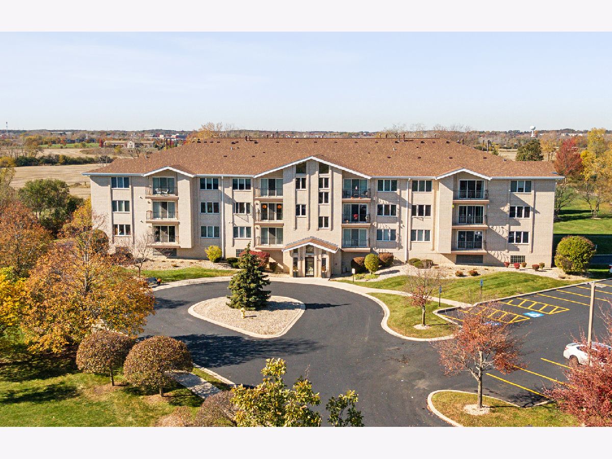 Condominiums Sold Saratoga Lakes Orland Park Illinois, 9750 Koch