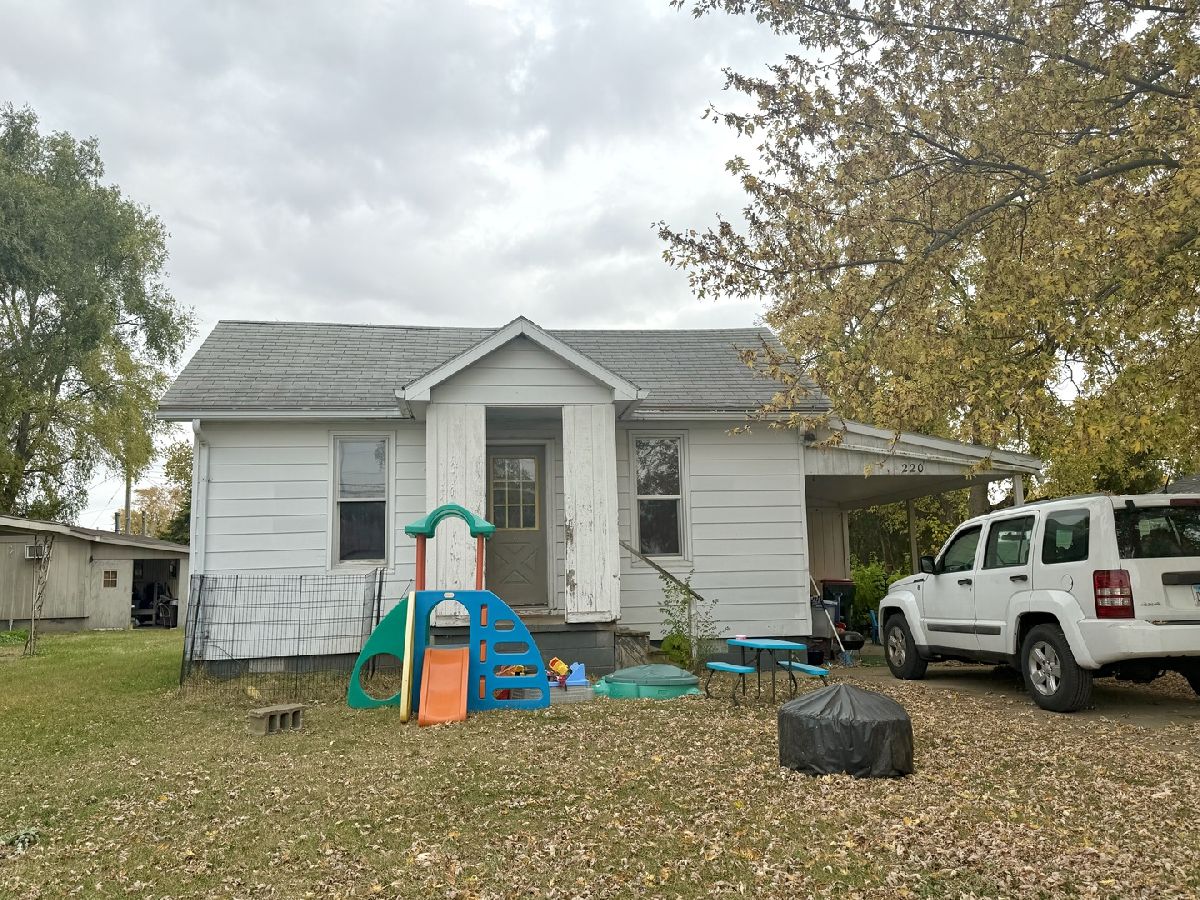  Sold Ludlow Illinois, 220 Oak