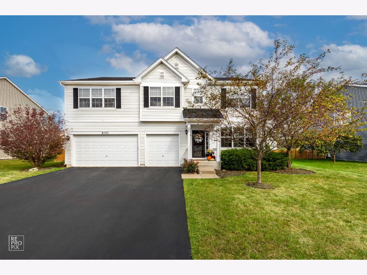 Homes Sold Hunt Club Oswego Illinois, 4357 Schofield