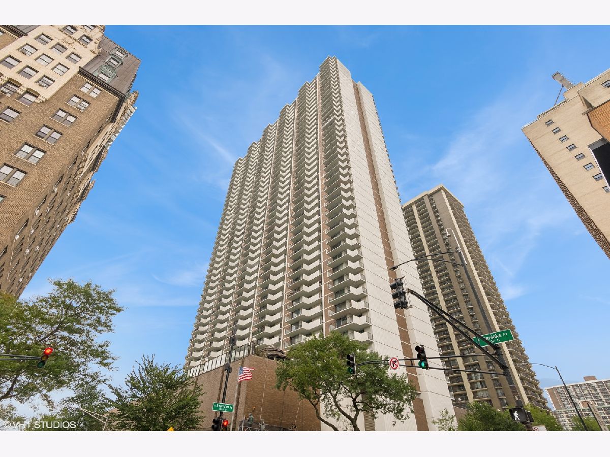 Condominiums Sold Malibu East Chicago Illinois, 6033 Sheridan