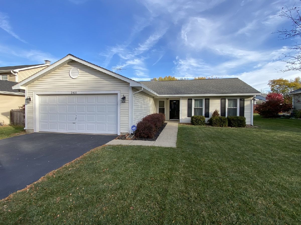 Homes & Condos & Townhomes Rented Butterfield Aurora Illinois, 2460 Hedge Row