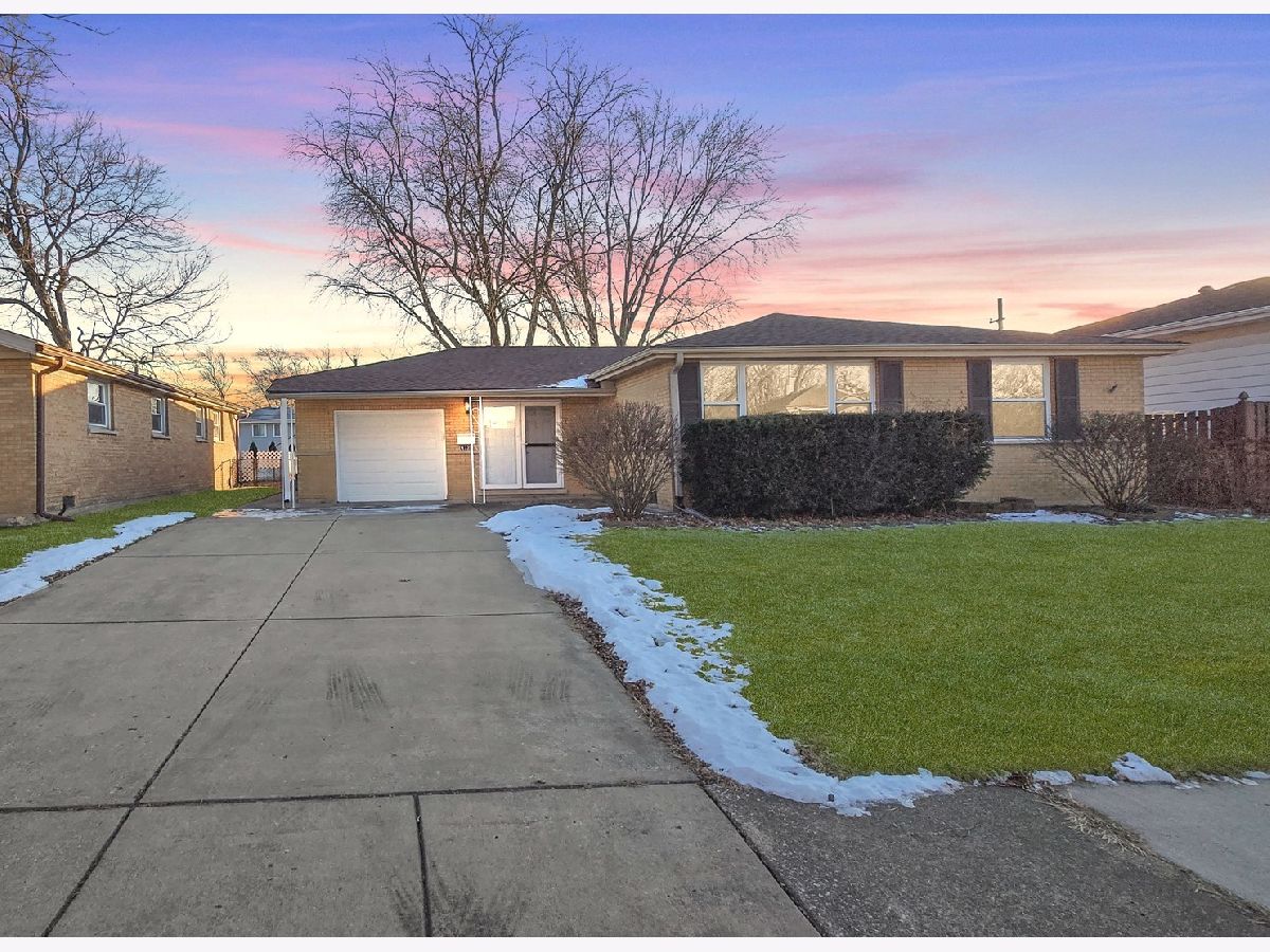 Homes Sold Fieldcrest Oak Forest Illinois, 4335 Mann