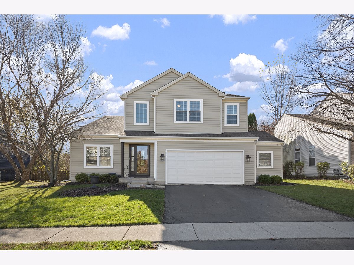 Homes & Townhomes & Condos Sold Painted Lakes Lake Villa Illinois, 741 Sun Lake