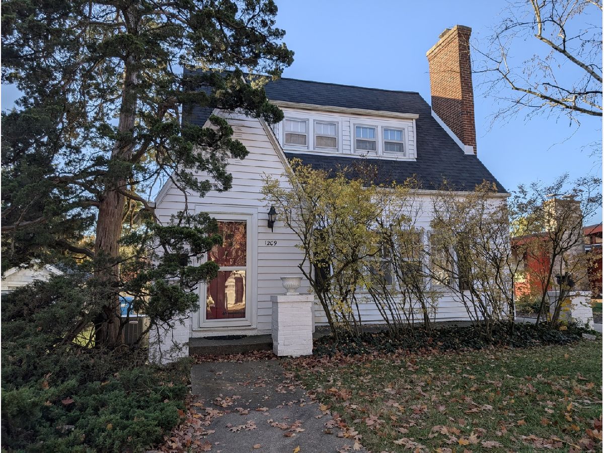 Homes Sold Chamber Of Commerce Champaign Illinois, 1209 Daniel