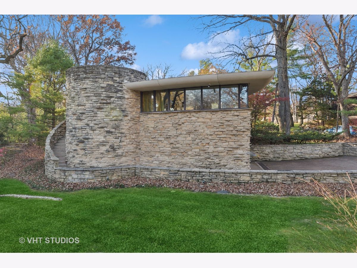 Homes Sold Whispering Oaks Lake Forest Illinois, 1120 Grandview