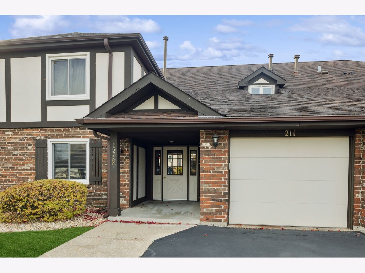 Condos & Townhomes & Homes Sold Orlan Brook Orland Park Illinois, 15728 Orlan Brook
