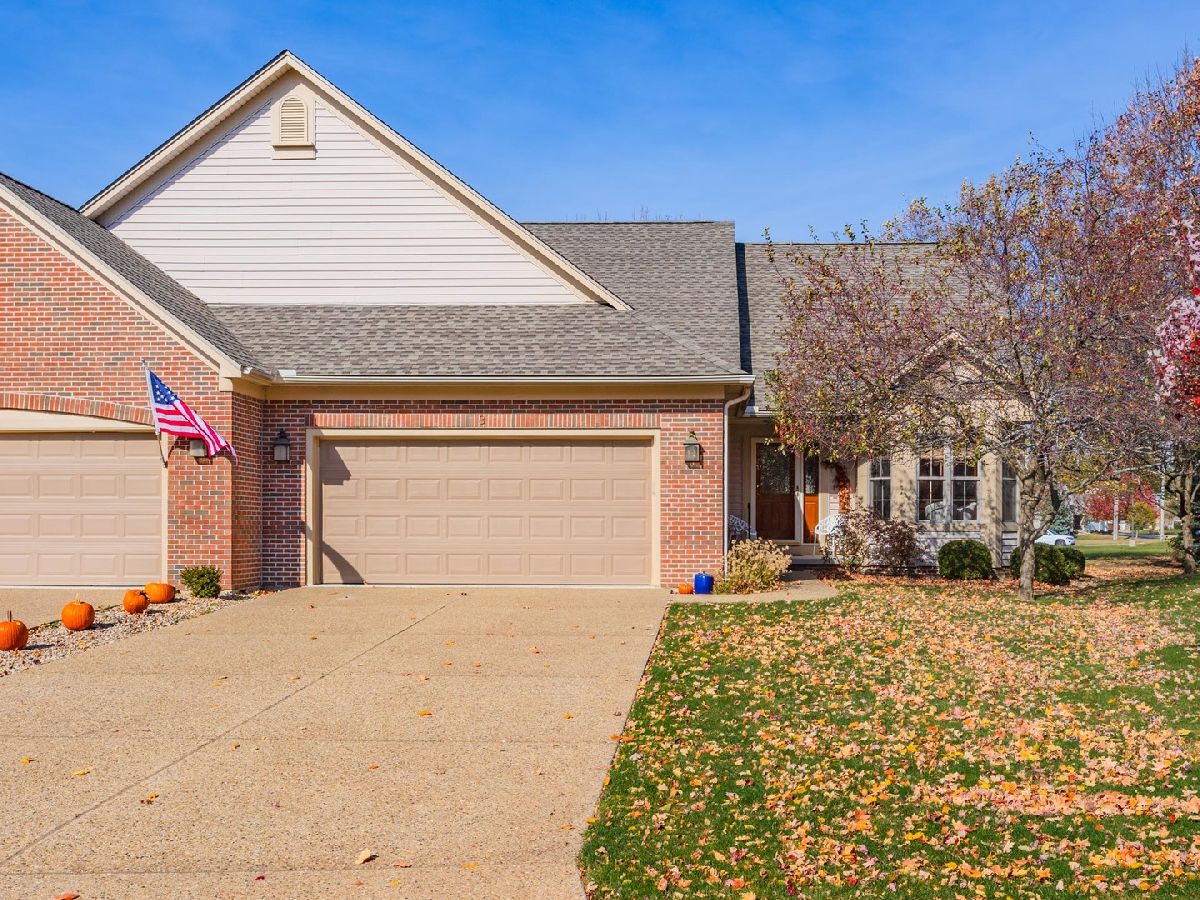Condos & Townhomes Sold Villaminiums Bloomington Illinois, 8 Alder