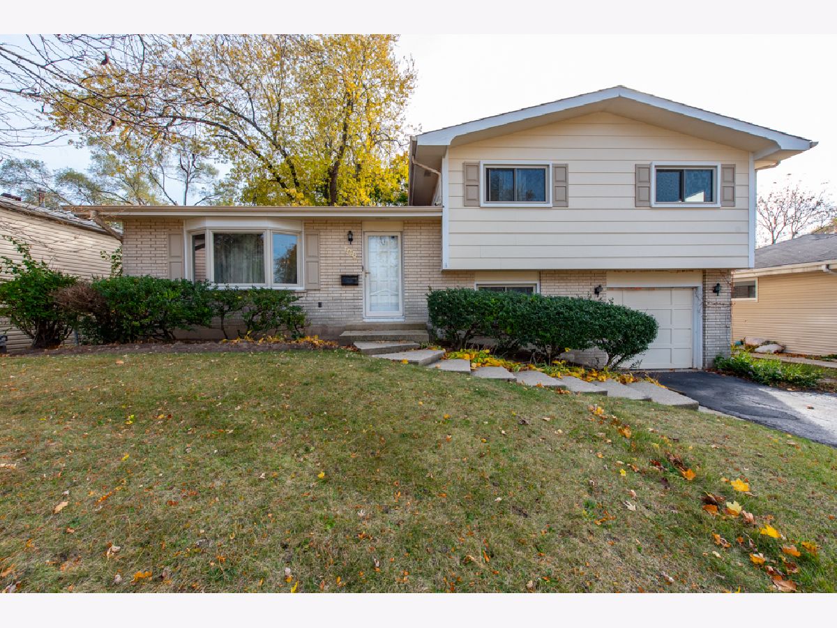 Homes Sold Heather Heights Waukegan Illinois, 2621 Brnot