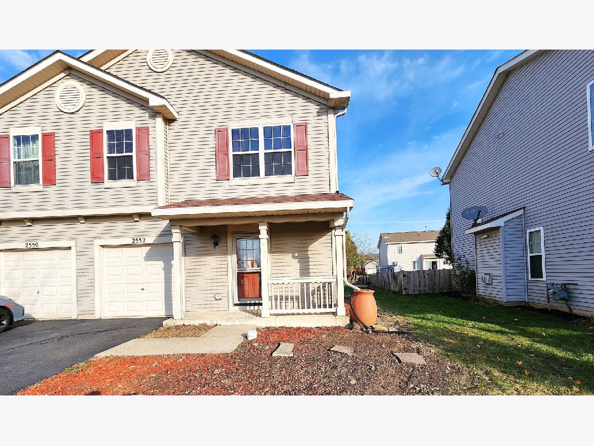 Townhomes & Homes Rented Lakewood Crossing Hampshire Illinois, 2552 Cesario