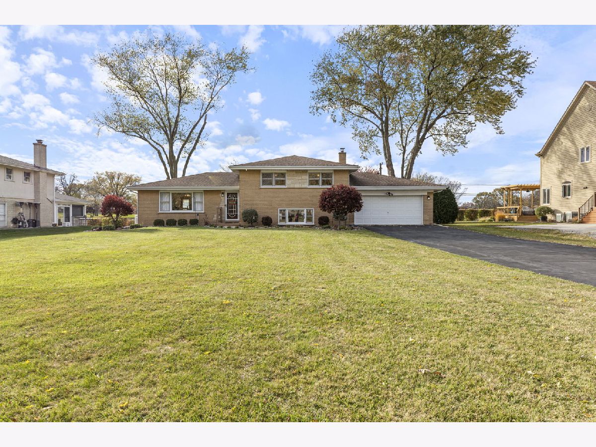 Homes Sold Ranchettes Itasca Illinois, 6N556 Fairway