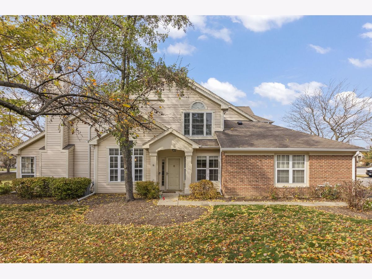 Townhomes & Condos Sold Maple Hill Warrenville Illinois, 30w008 Willow