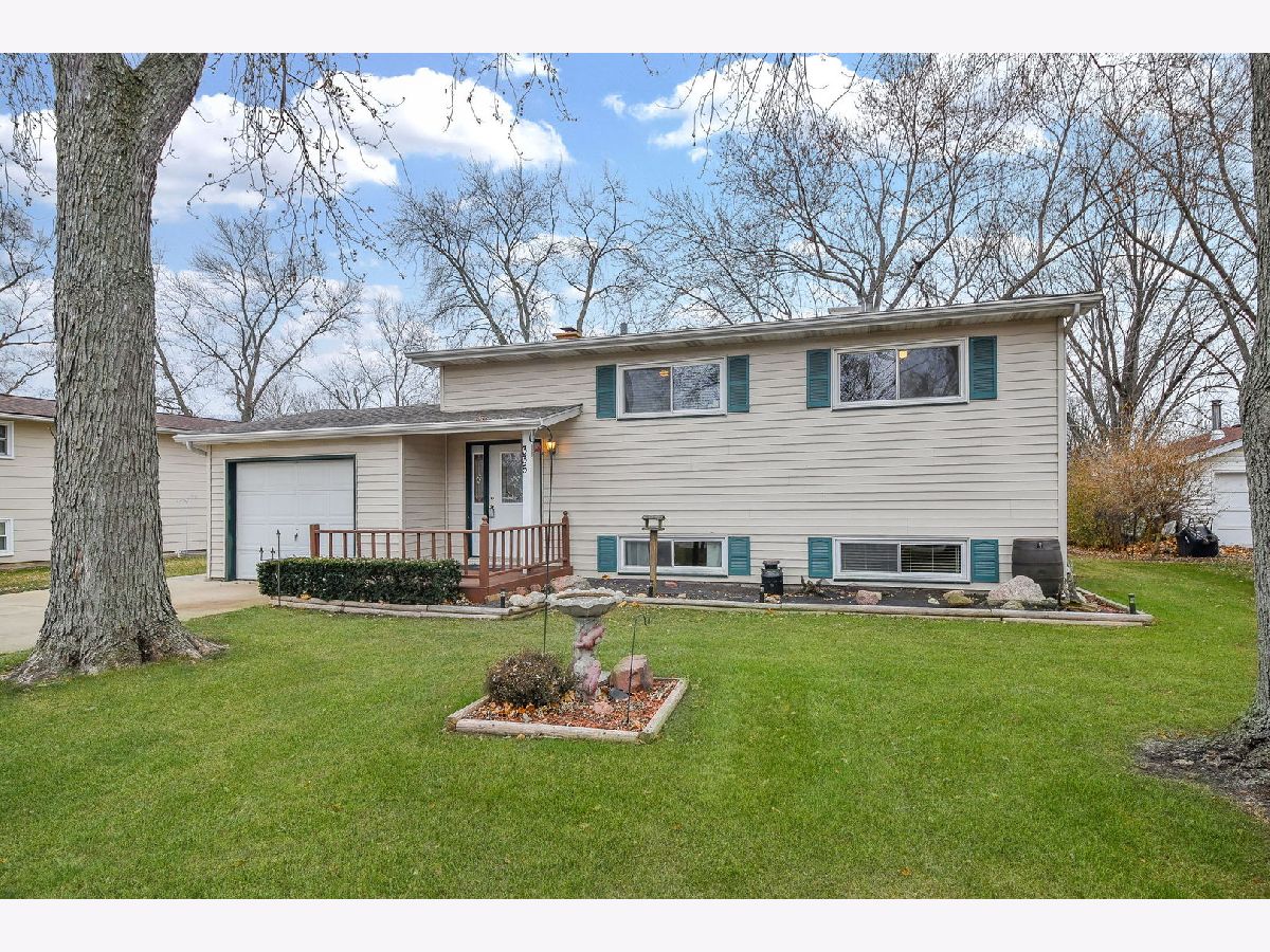 Homes & Condos & Townhomes Sold Brookside Manor Oswego Illinois, 335 Benton