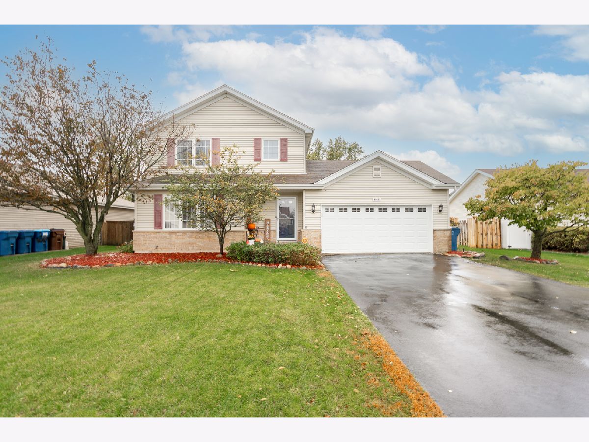 Homes & Townhomes Sold Deer Meadows Crete Illinois, 844 Yorkshire