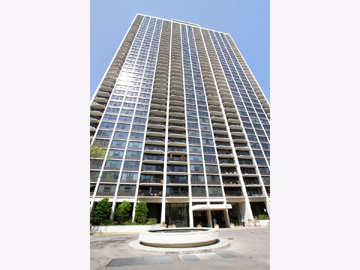 Condominiums Sold James House Chicago Illinois, 1560 Sandburg