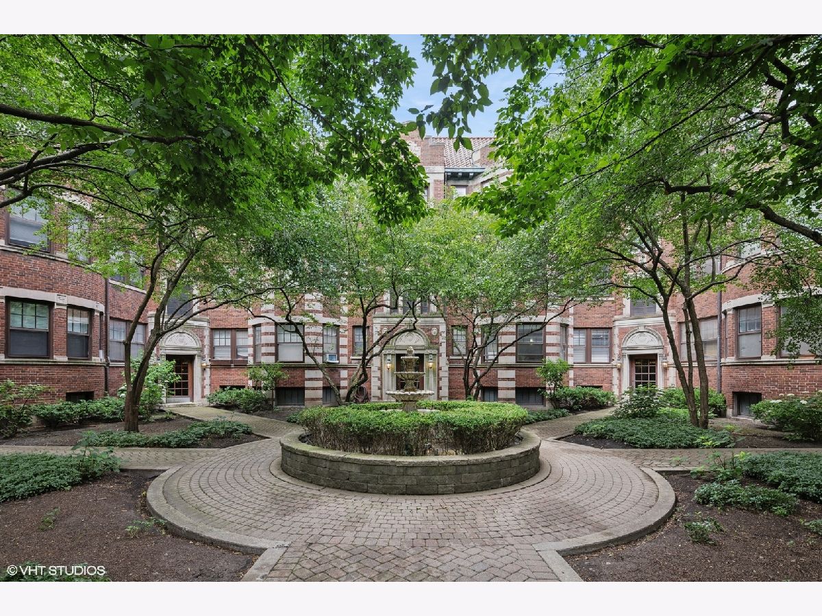 Condominiums Sold Fountain Court Evanston Illinois, 844 Hinman