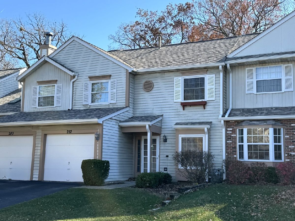Townhomes & Homes Sold Surrey Woods Streamwood Illinois, 282 Ascot