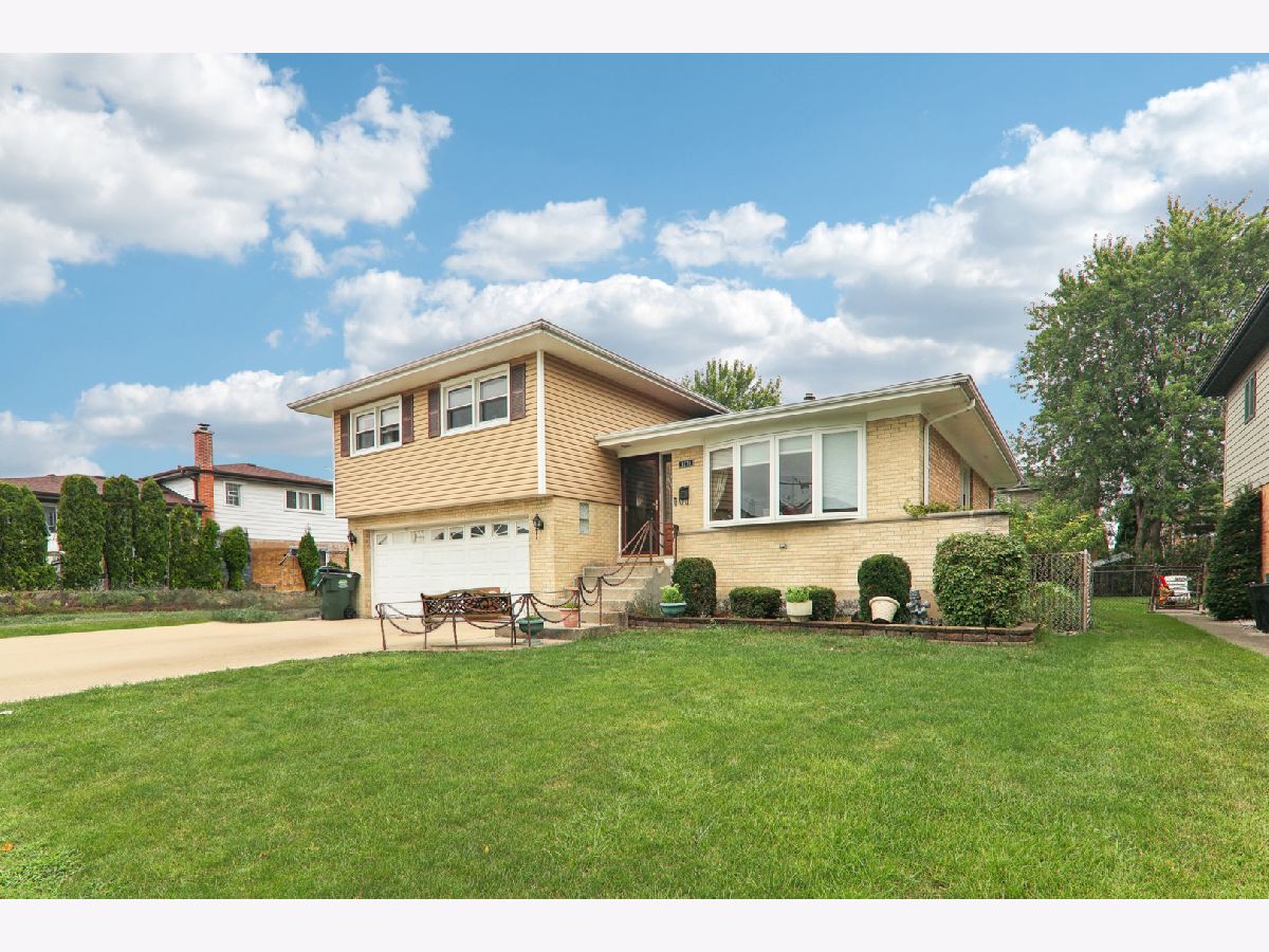 Homes Sold Golfview Gardens Niles Illinois, 9271 Callero