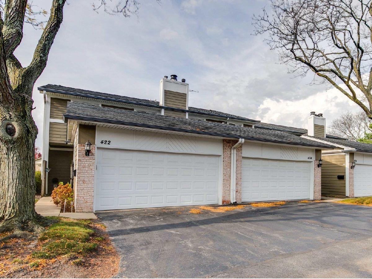 Townhomes Sold Park West Deerfield Illinois, 422 Mallard
