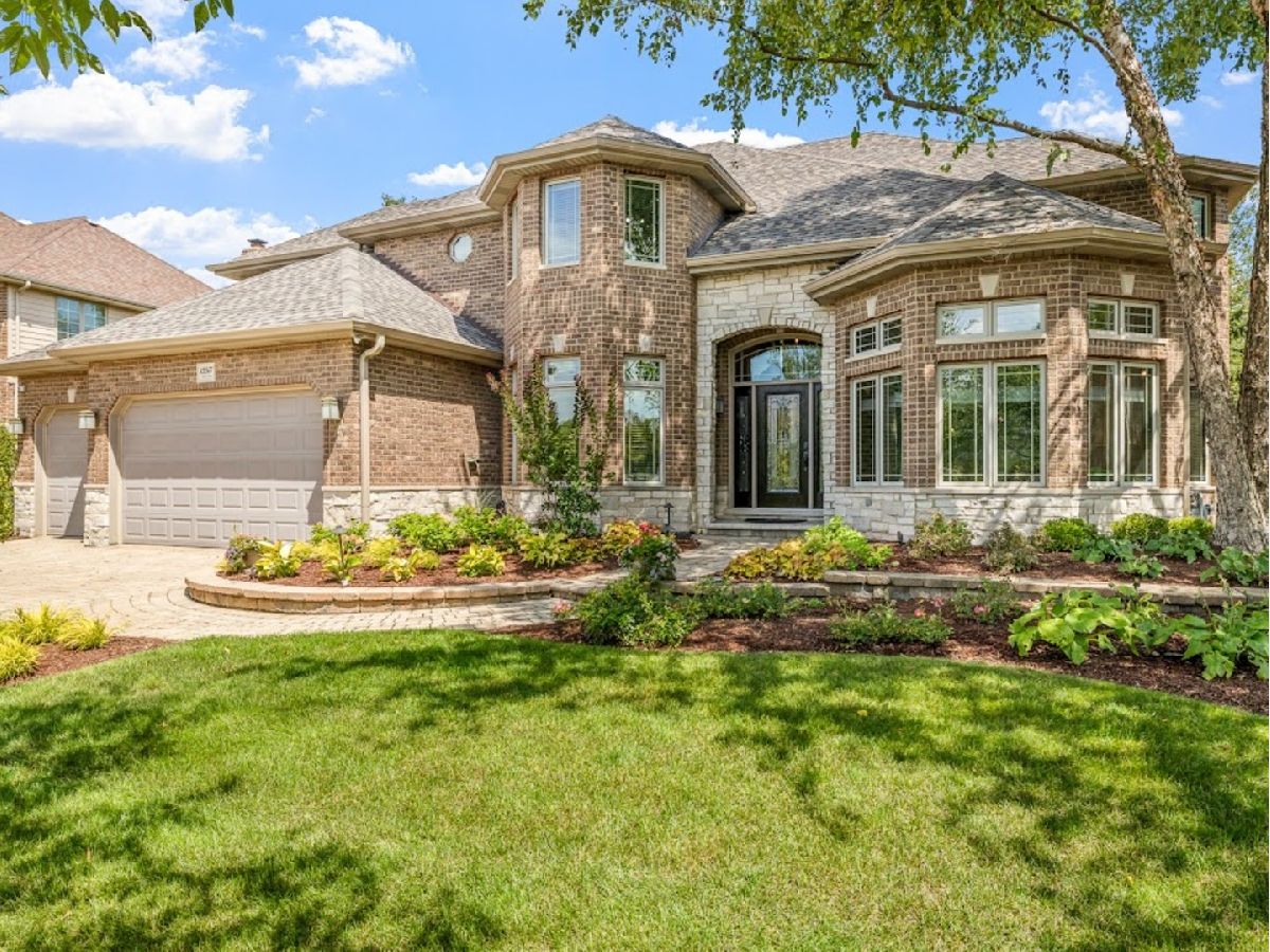 Townhomes & Homes Sold Colette Highlands Orland Park Illinois, 15517 Julies