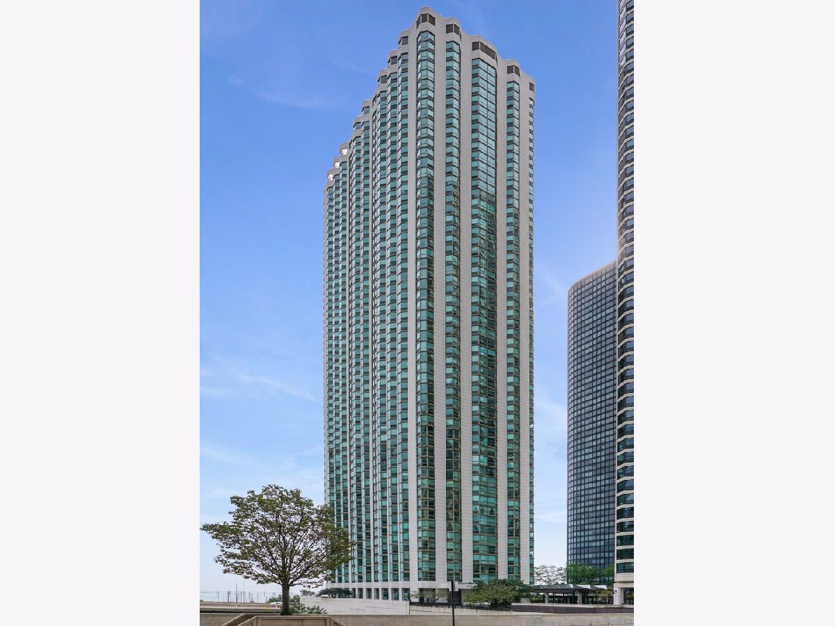 Condominiums Sold Park Shore Condos Chicago Illinois, 195 Harbor