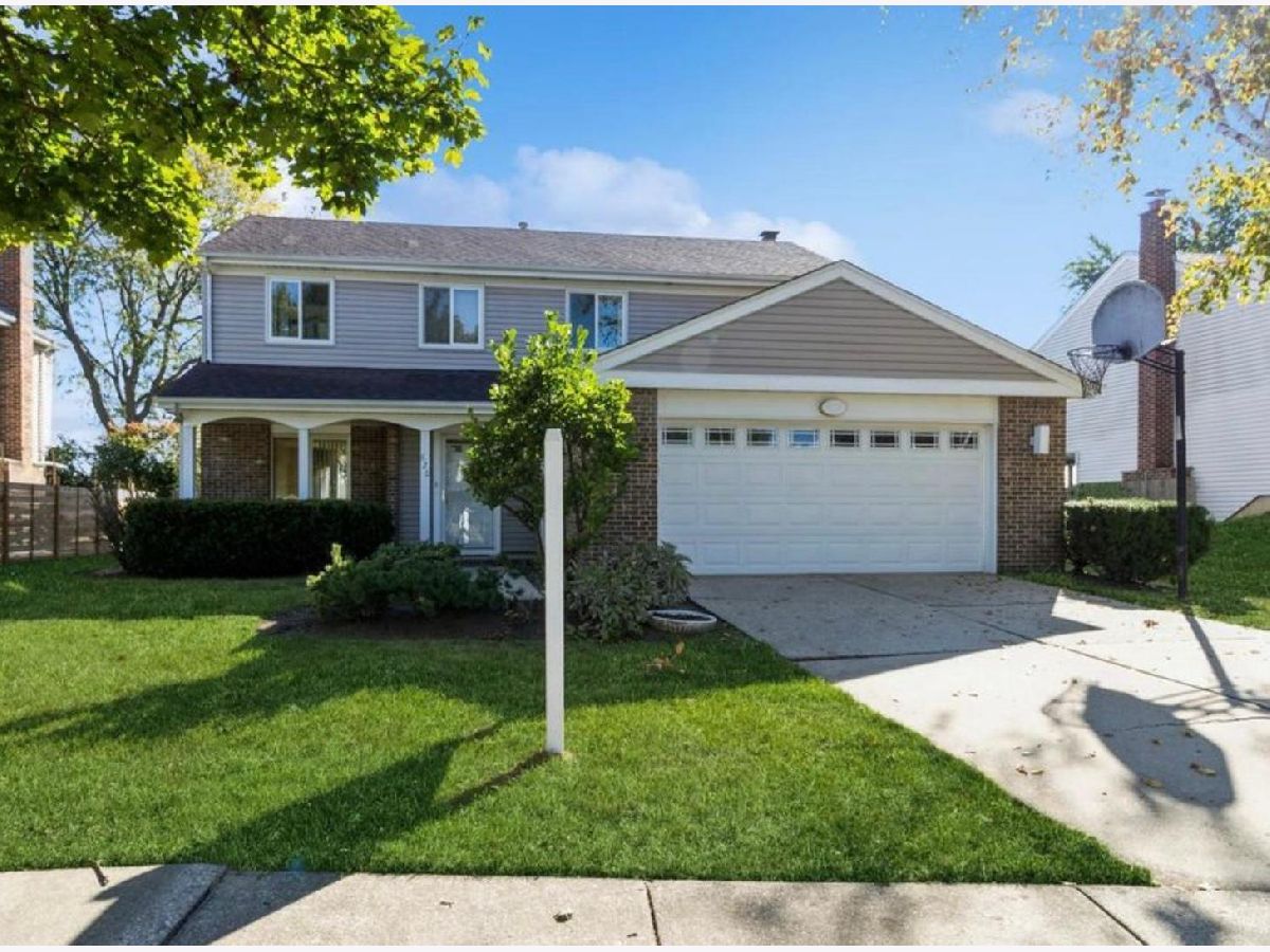 Homes Rented Northwoods Buffalo Grove Illinois, 620 Buckthorn