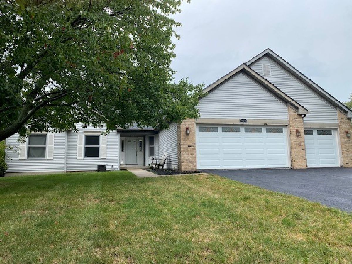 Homes & Townhomes & Condos Sold Orchard Valley Aurora Illinois, 2509 Oak Trails
