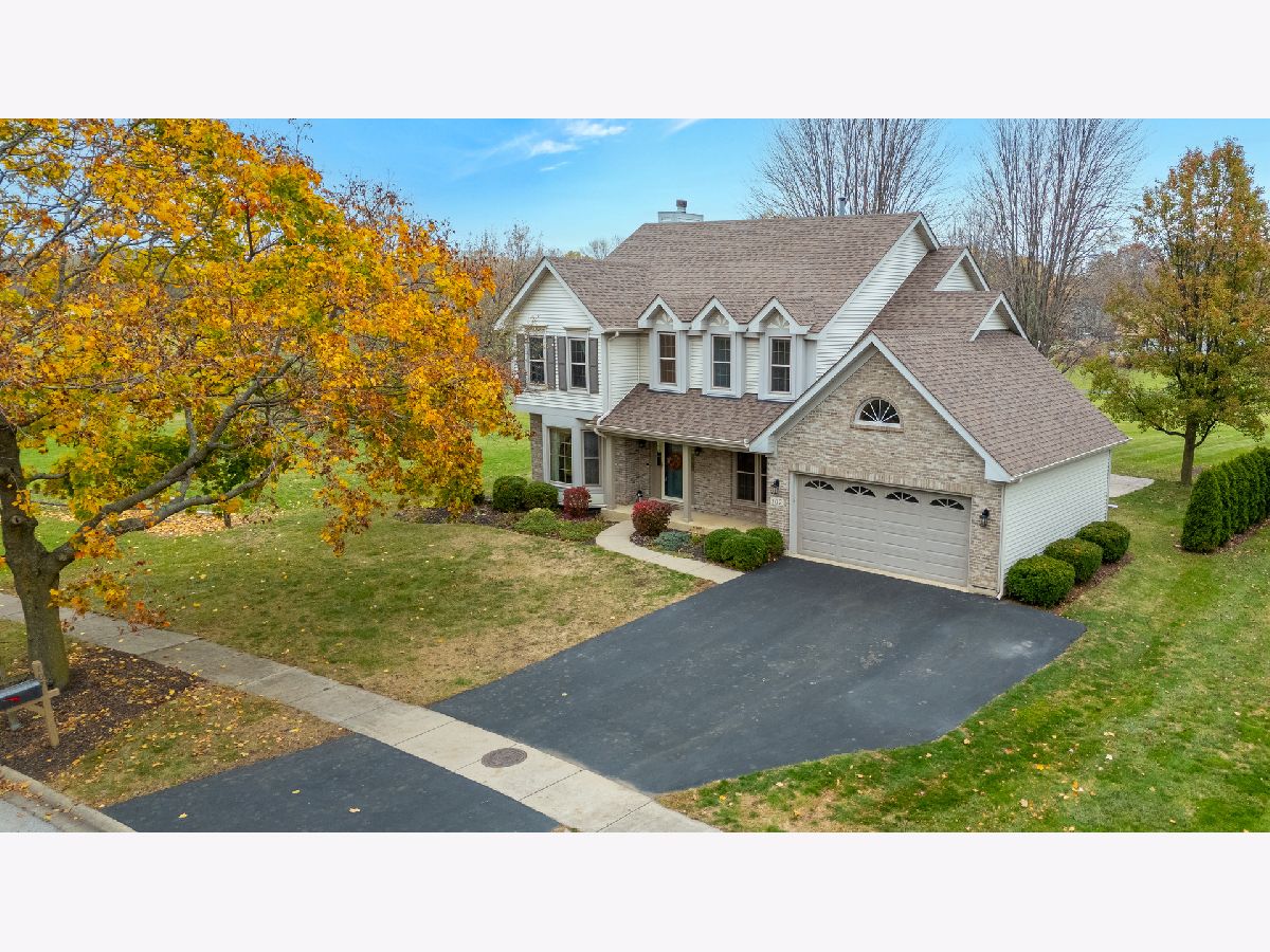 Homes & Condos & Townhomes Sold Windcrest Oswego Illinois, 107 Nottingham