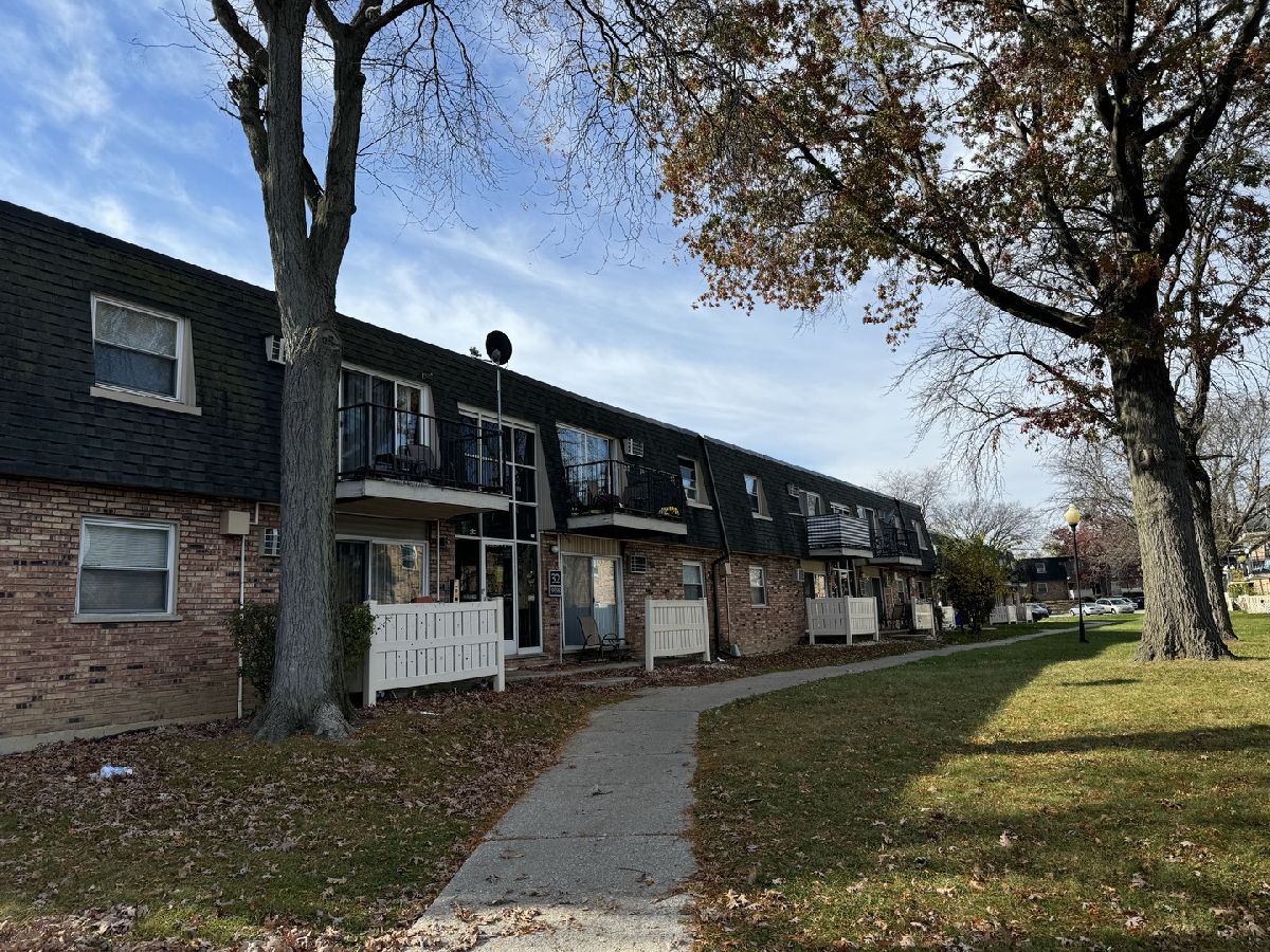  Rented Palos Hills Illinois, 9990 84th