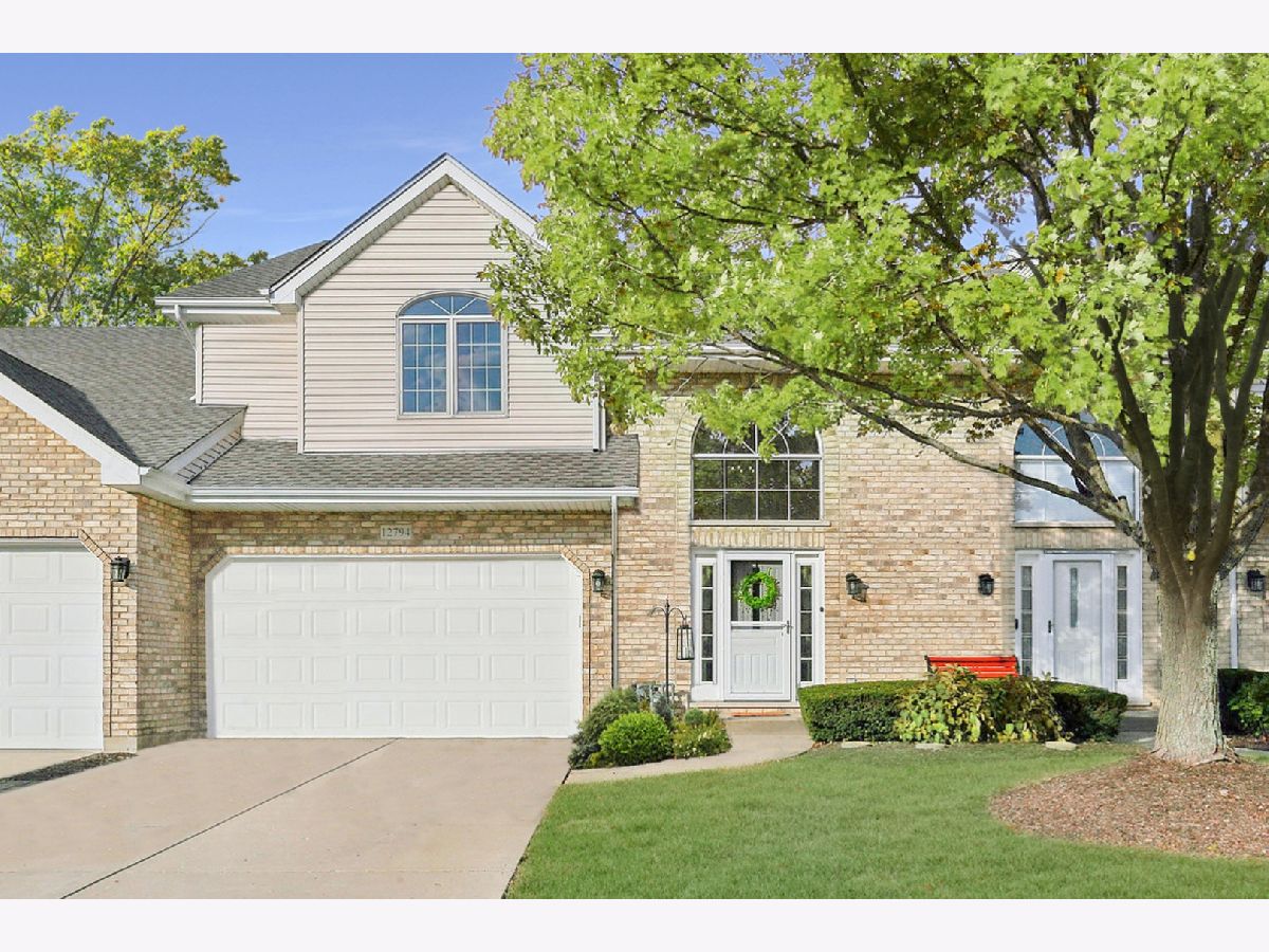 Townhomes & Homes Sold Keepataw Trails Lemont Illinois, 12794 Marian