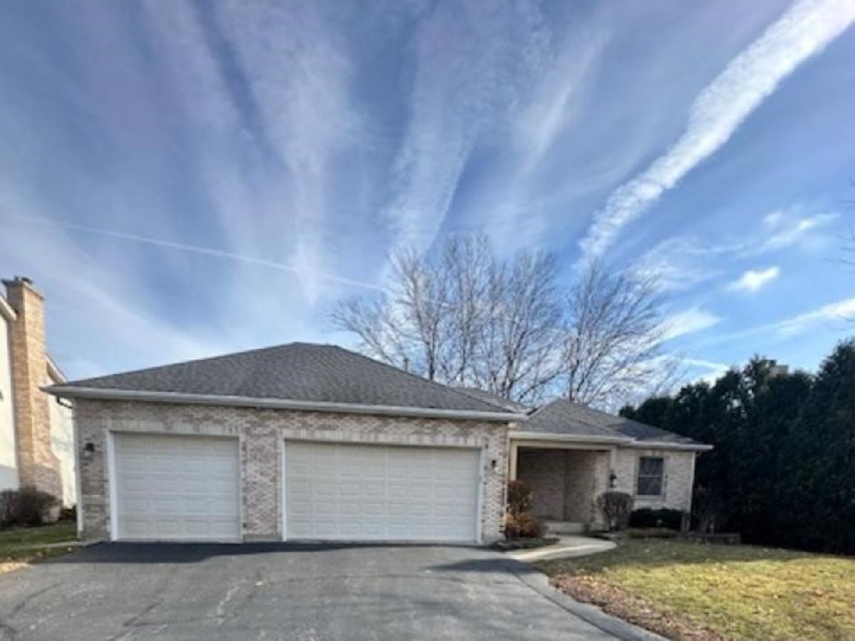 Homes & Townhomes Sold Deerpath Creek Oswego Illinois, 428 Windsor