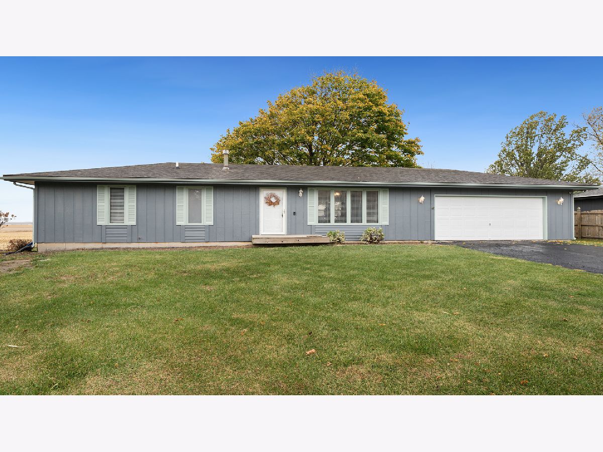  Sold Monroe Center Illinois, 500 West