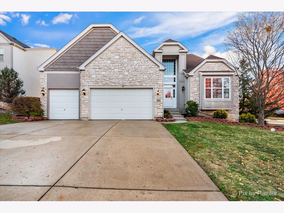 Homes Sold Sterling Oaks Streamwood Illinois, 323 English Oak
