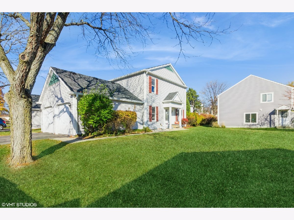 Townhomes Sold Country Oaks Aurora Illinois, 2531 Prairieview