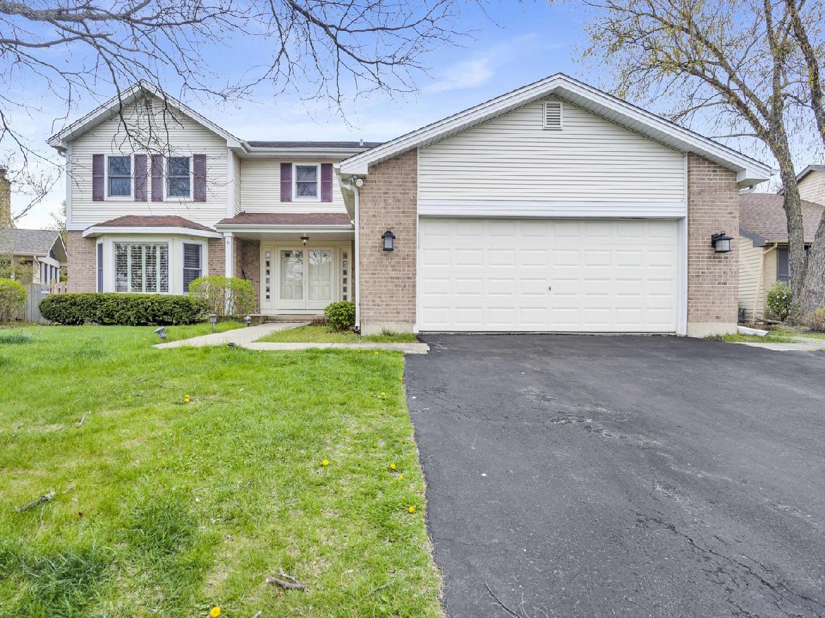 Homes Sold Woodlands Northbrook Illinois, 2984 Acorn