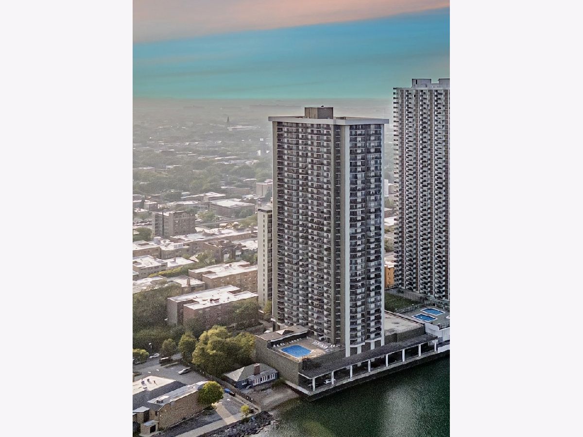 Condominiums Sold Malibu Chicago Illinois, 6007 Sheridan
