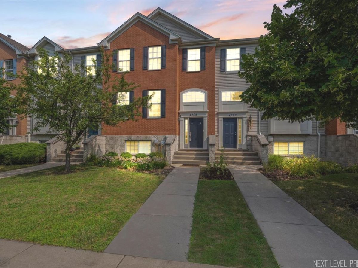 Townhomes & Condos Sold Lehigh Station Aurora Illinois, 4264 Drexel
